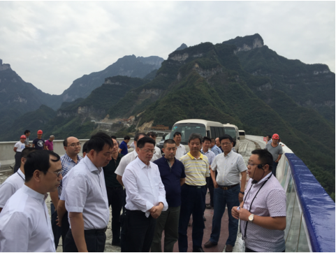 张家界旅游门票 - 张家界市市委书记杨光荣、市长王志刚等领导前往七星山考察