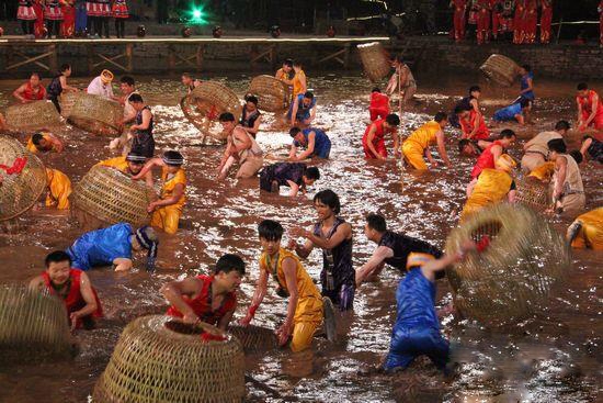 张家界自助游 - 永定区、桑植县被列为2017年湖南30个乡村旅游扶贫项目县