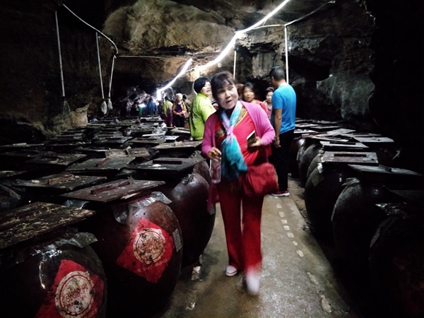 张家界旅游攻略三日游 - 5000名游客“陶醉”武陵源仙花洞