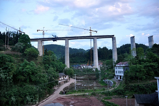 张家界自助游 - 黔张常铁路桑植段建设有序推进