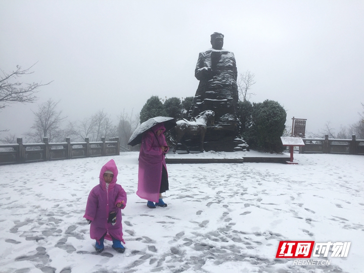 张家界旅游攻略自由行三天 - 下雪的张家界美爆了，只看一眼就心动！