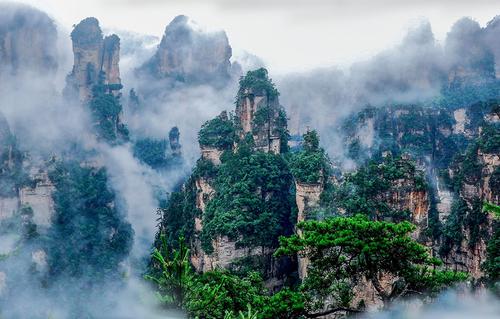 张家界旅游攻略三日游 - 法国和德国“朋友圈”的心愿：希望疫情过后，再去看看张家界的秀美风光