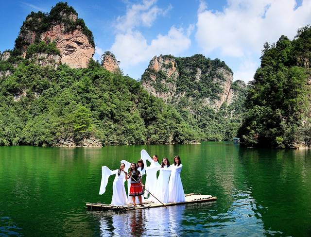 张家界旅游攻略自由行三天 - 张家界武陵源：宝峰湖获评湖南省“美丽河湖”