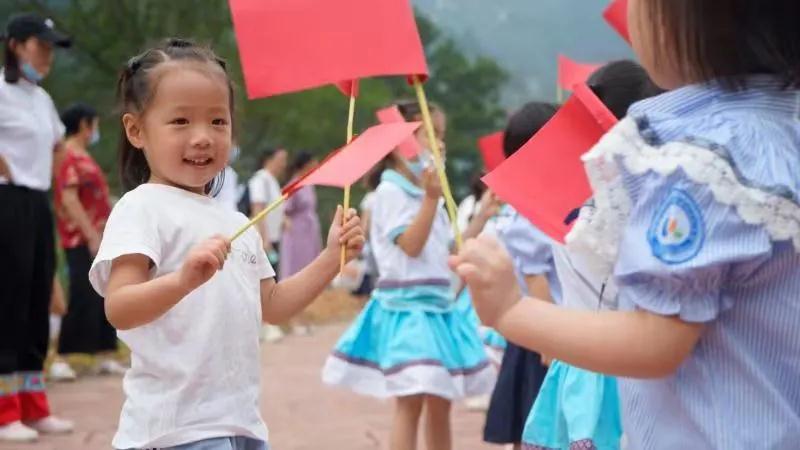 张家界四日游 - 体验农耕，学习非遗，黄龙洞景区迎来研学旅游热