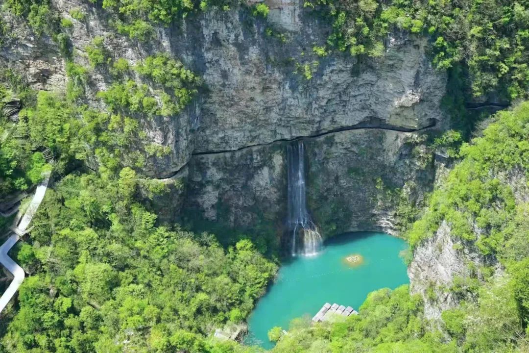 张家界旅游要多少钱 - 60天，1.15亿次围观，张家界大峡谷做了什么？