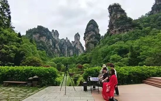 湖南张家界旅游景点 - 百名主播带您“云”游张家界 “五一”旅游免门票