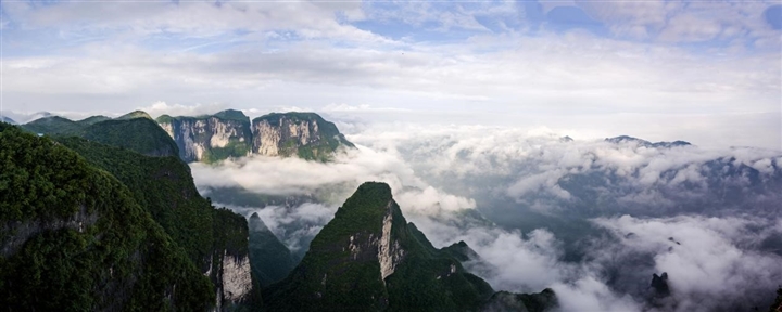 张家界旅游旺季 - 1520成打卡新地标 温泉、滑雪场年底建成 张家界七星山入列“省级旅游度假区”